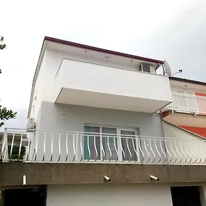  Apartman Dora ##